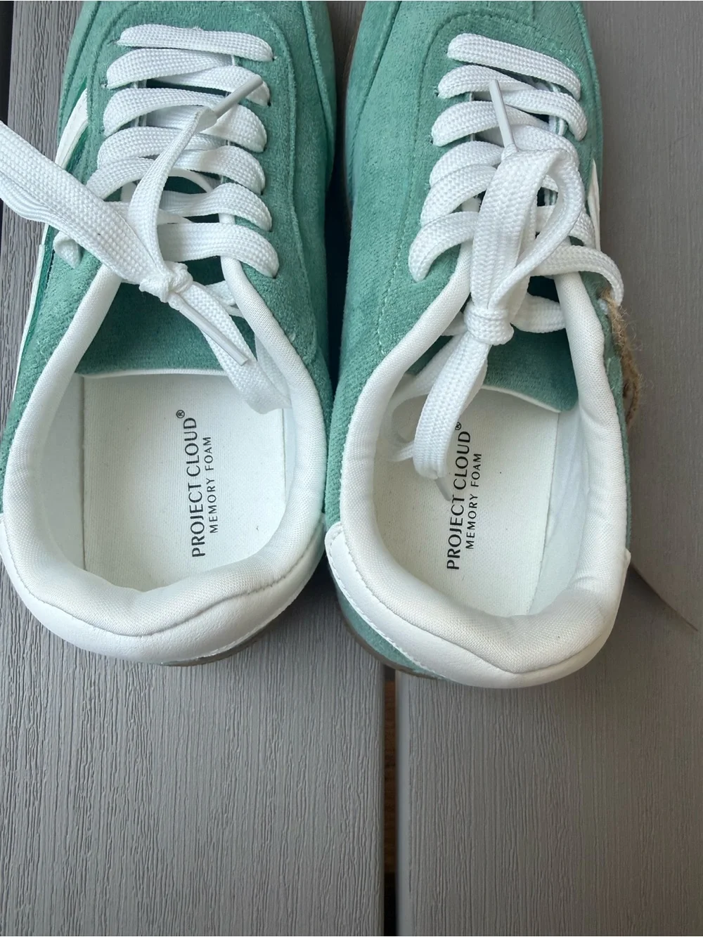 Project Cloud Irita Green Suede Retro Sneakers Women’s Size 7 NWT